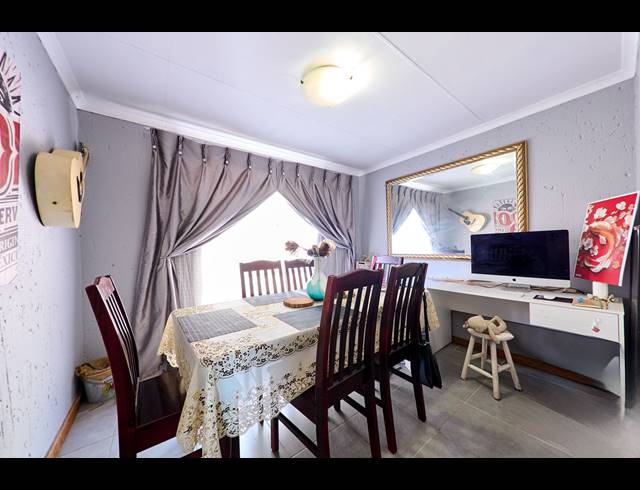 3 BEDROOM TOWNHOUSE FOR SALE IN BUCCLEUCH